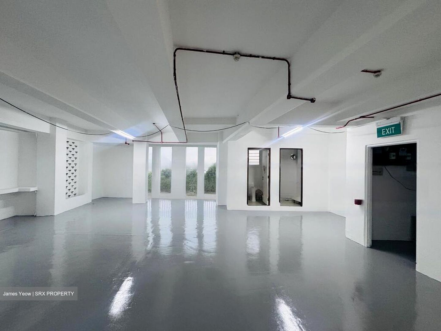 Sam Tat Warehouse (D12), Warehouse #460340361